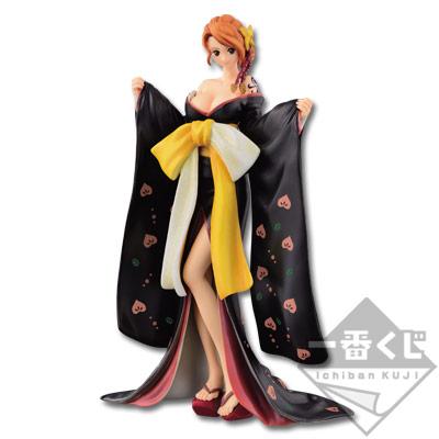 Bloom in the Colorful Charm! Nami Figure